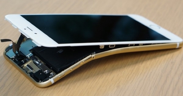 Khắc phục tần tật các lỗi mặt kính iPhone bị bong, vỡ, hở, vênh, xước